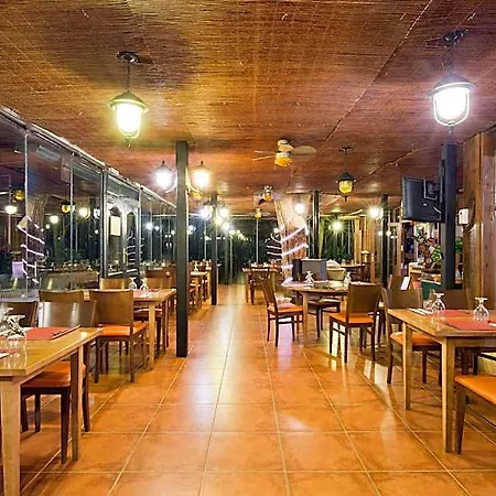 Hotel Truchas 2*