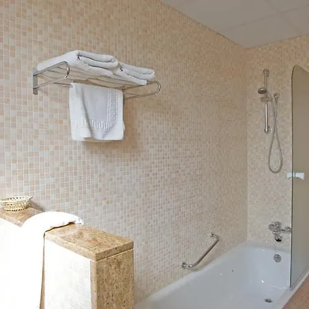 Truchas Hotel 2*
